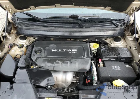 2015 Jeep Cherokee Latitude z USA, uszkodzony, nr VIN 1C4PJLCB0FW642637